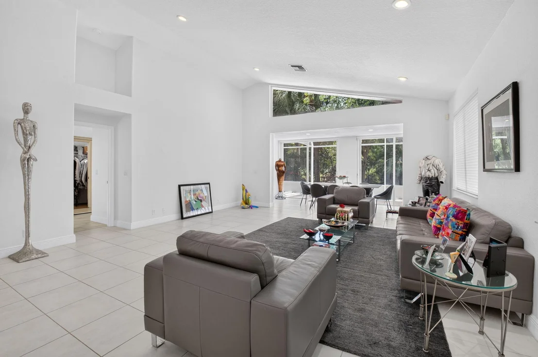 Photo of 5207 BROOKVIEW Drive