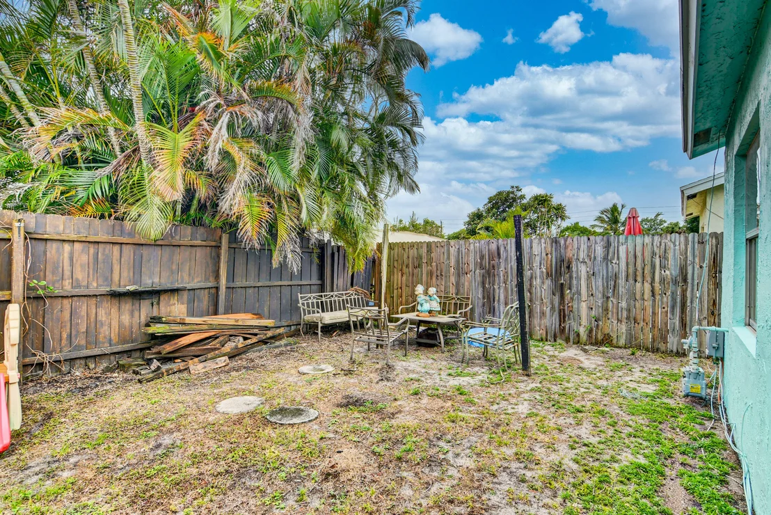 Photo of 6194 Moonbeam Drive