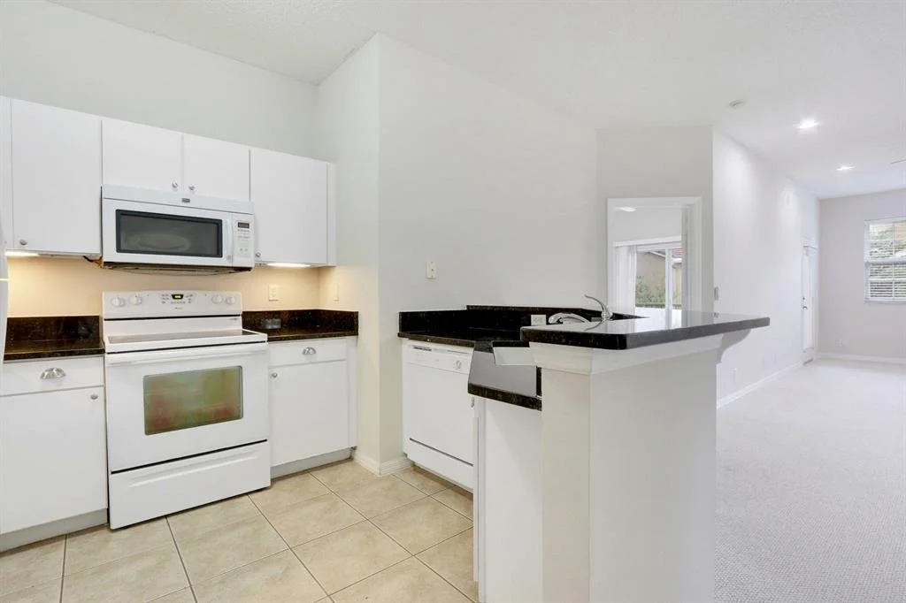Photo of Unit H at 107 Lighthouse Circle