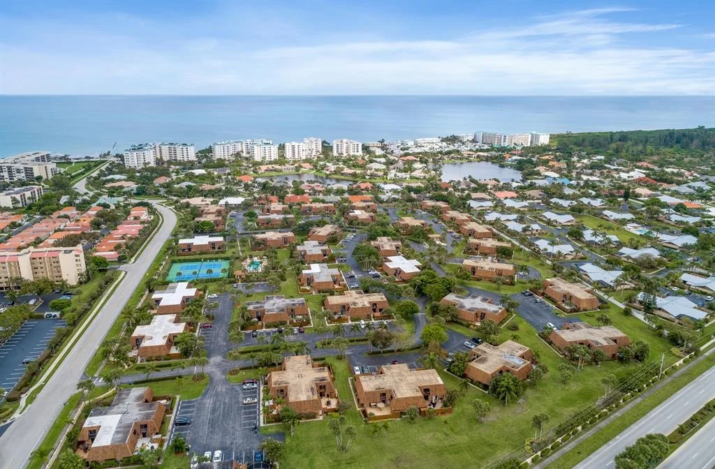 Photo of Unit 4C at 1420 Ocean Way