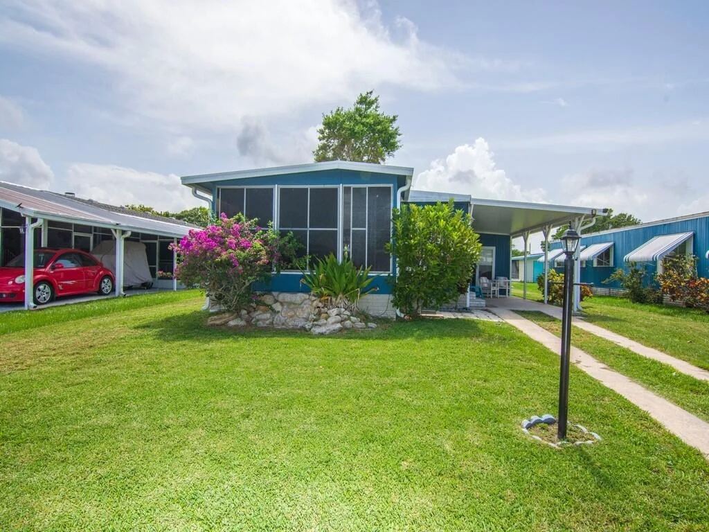 Photo of 1033 Oriole Circle