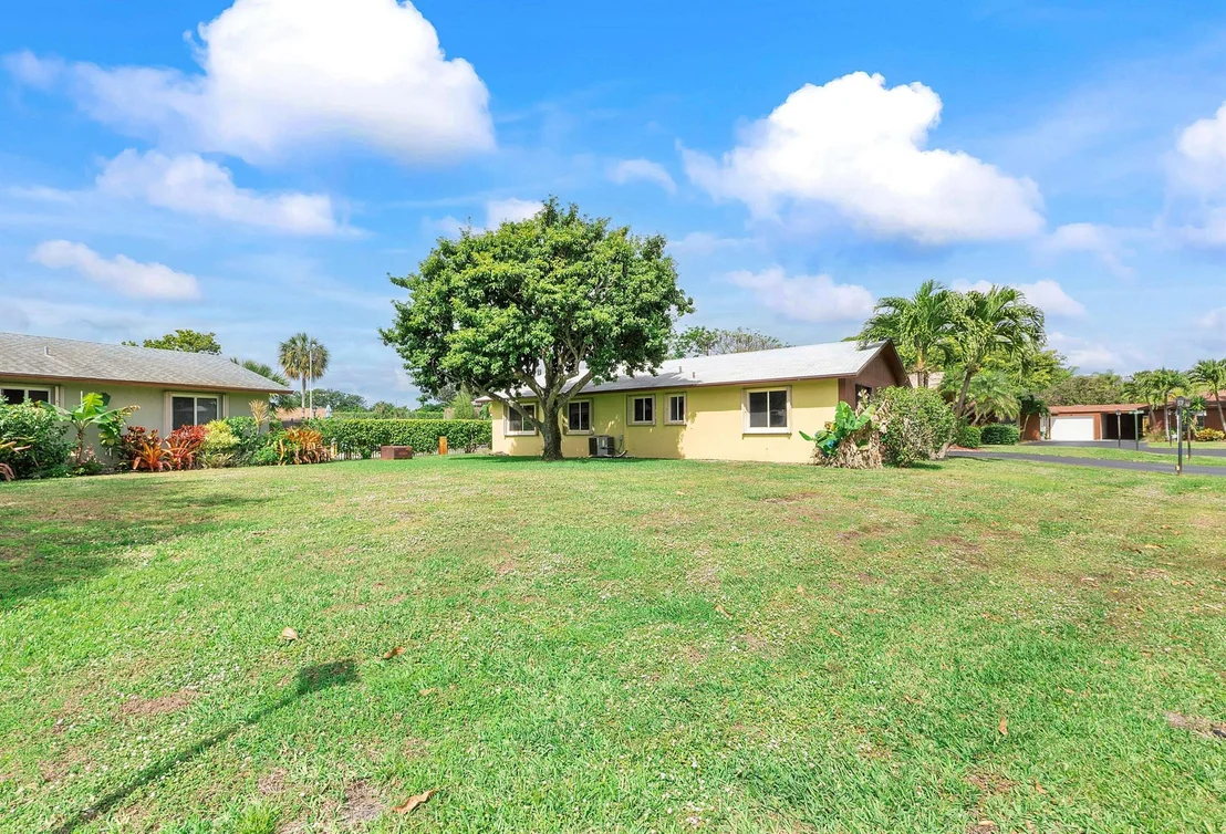 Photo of 2647 SE 27th Lane