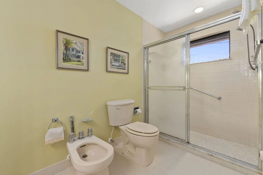 Photo of 4873 SE Bayshore Terrace