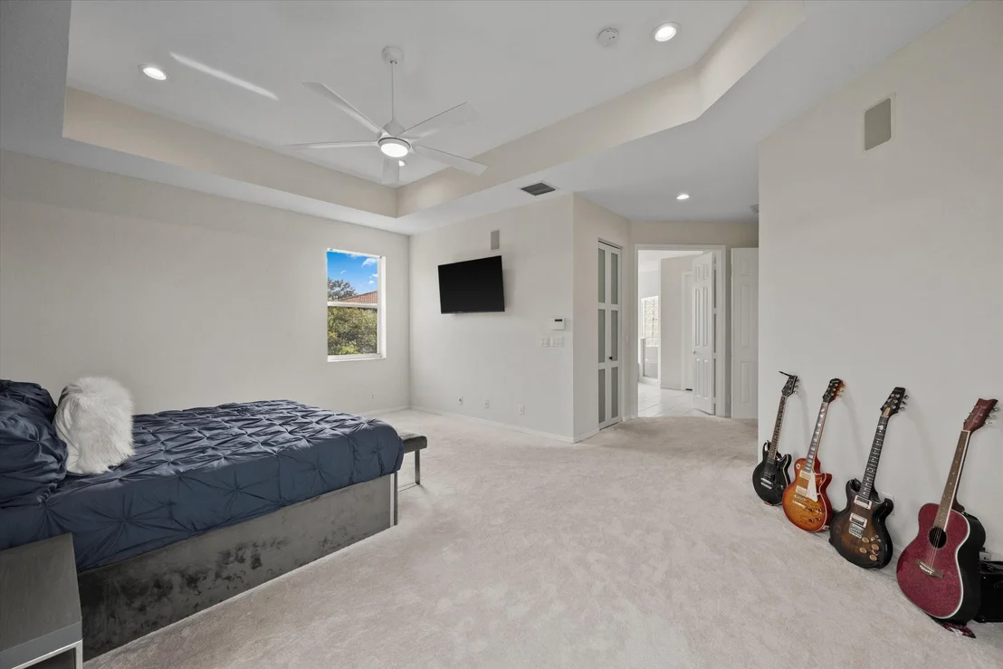 Photo of 1215 Creekside Drive