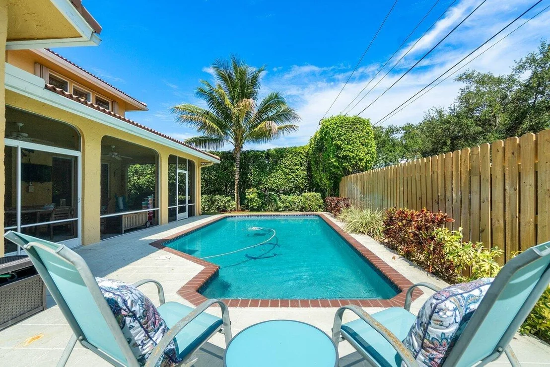 Photo of 1801 Isabel Oeste Road