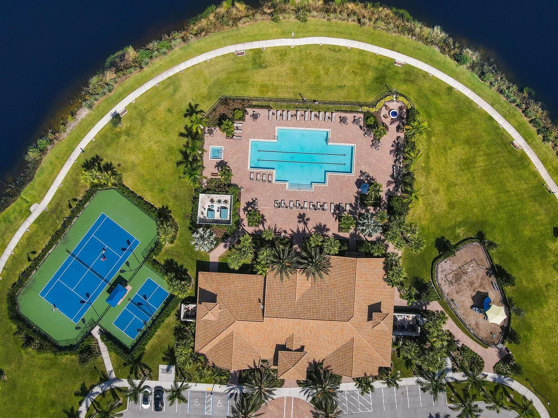 Photo of 122 Cerulean Key Way