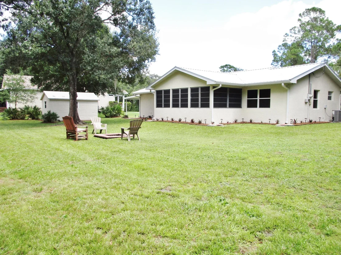 Photo of 541 SE 35th Terrace