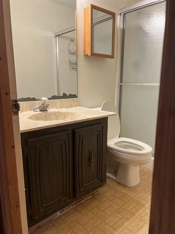 Photo of 3300 Avenue Serrant
