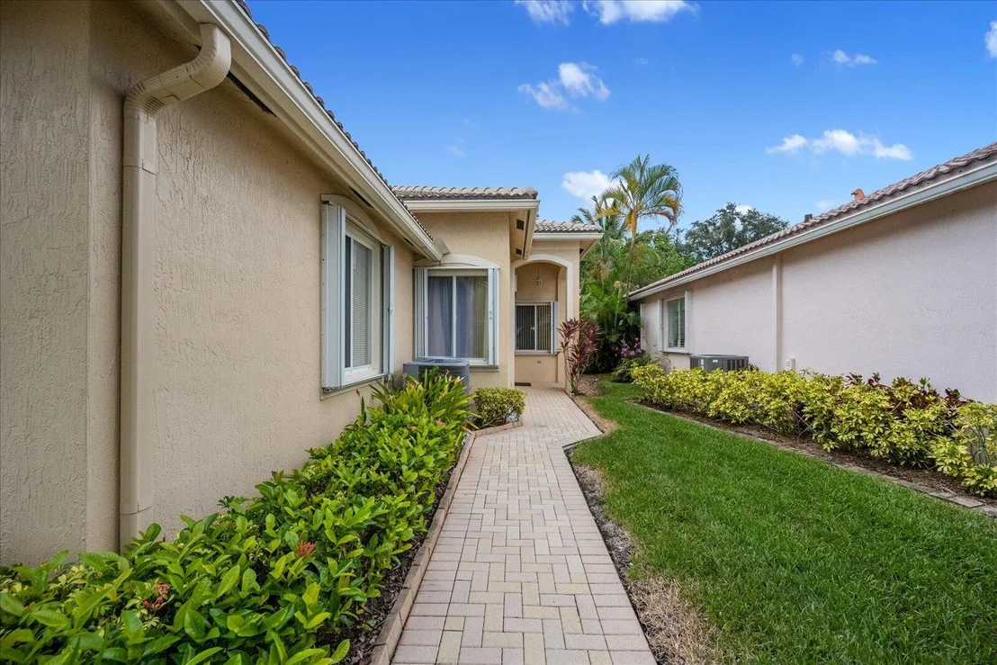 Photo of 2696 Clipper Circle