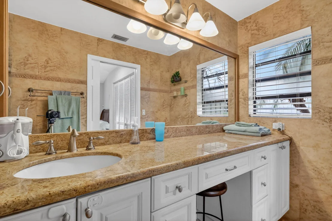 Photo of 5875 Sun Pointe Circle