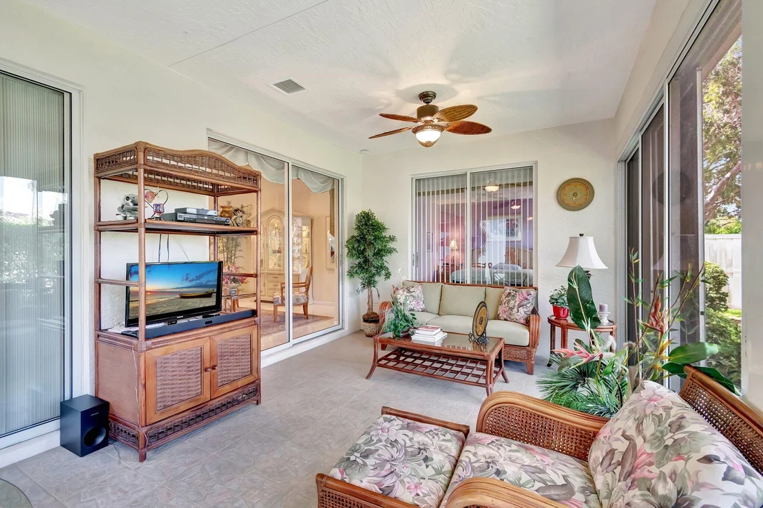 Photo of 5845 Seashell Terrace