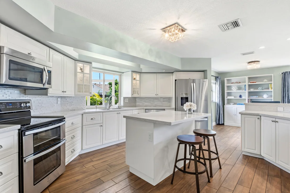 Photo of 4886 Acorn Drive