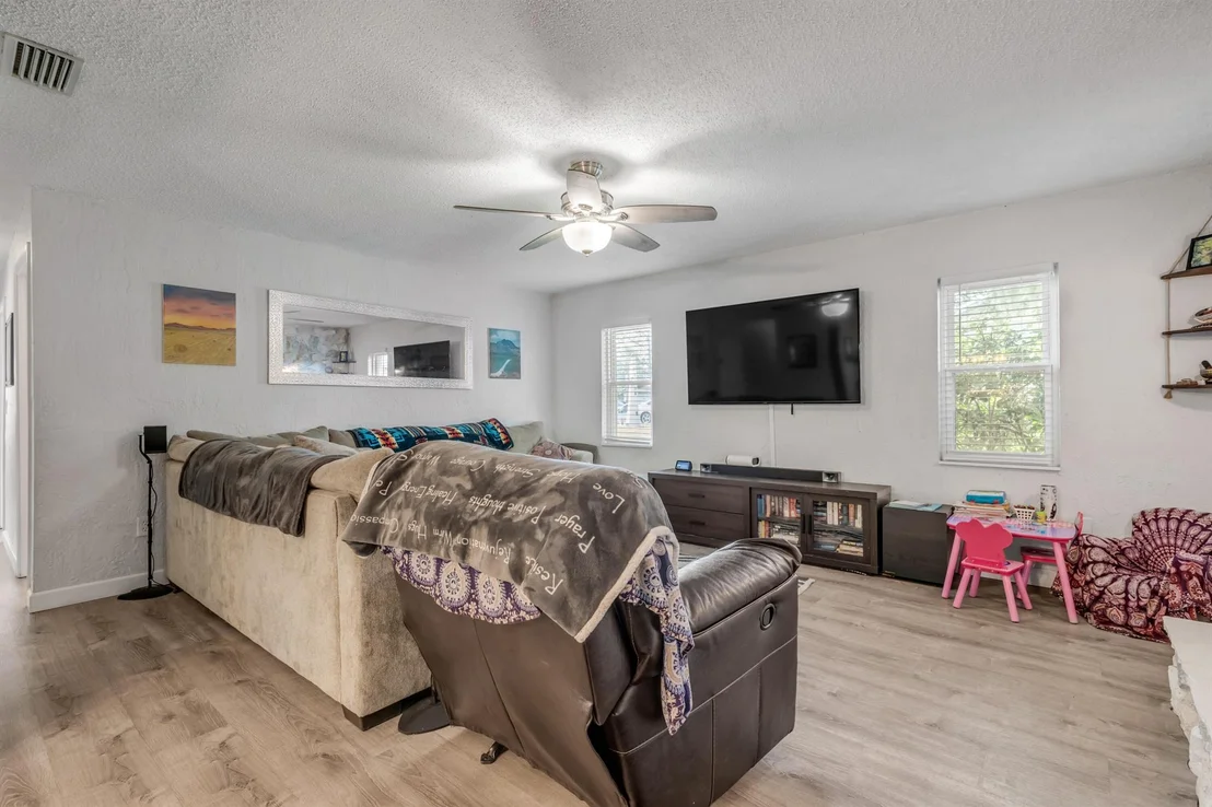 Photo of 3118 Willow Oak Drive