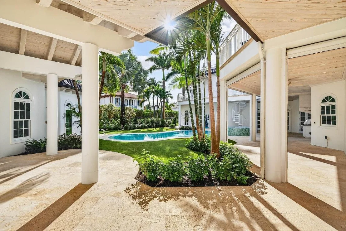 Photo of 720 N Ocean Boulevard