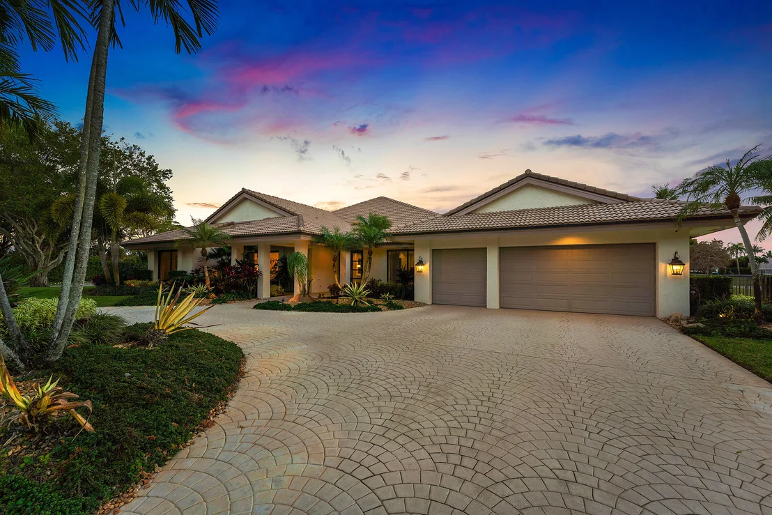 Photo of 5221 Estates Drive