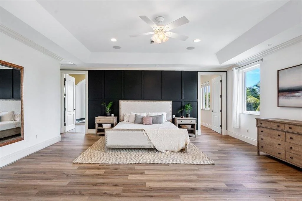 Photo of 804 Marbella Lane E