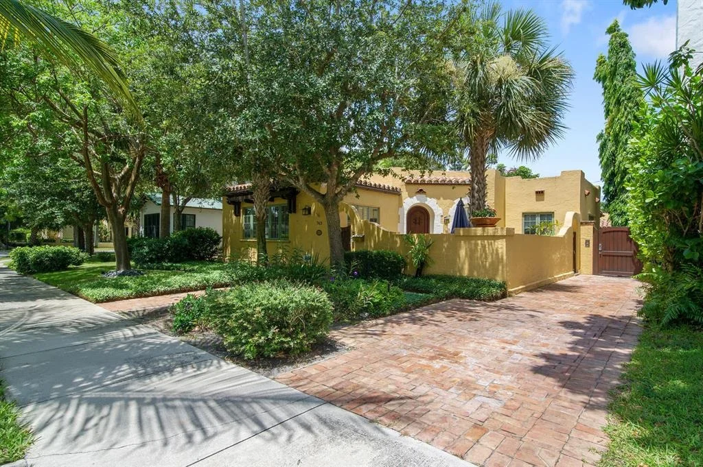 Photo of 743 Biscayne Drive