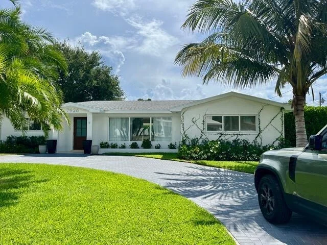 Photo of 7926 Pine Tree Lane