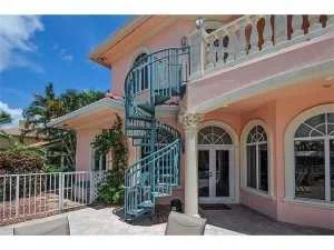 Photo of 942 Allamanda Drive