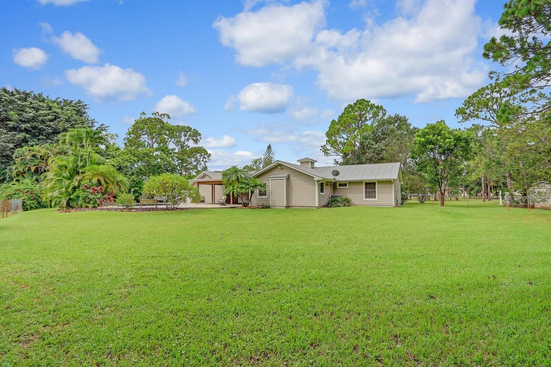 Photo of 18796 129th Terrace N