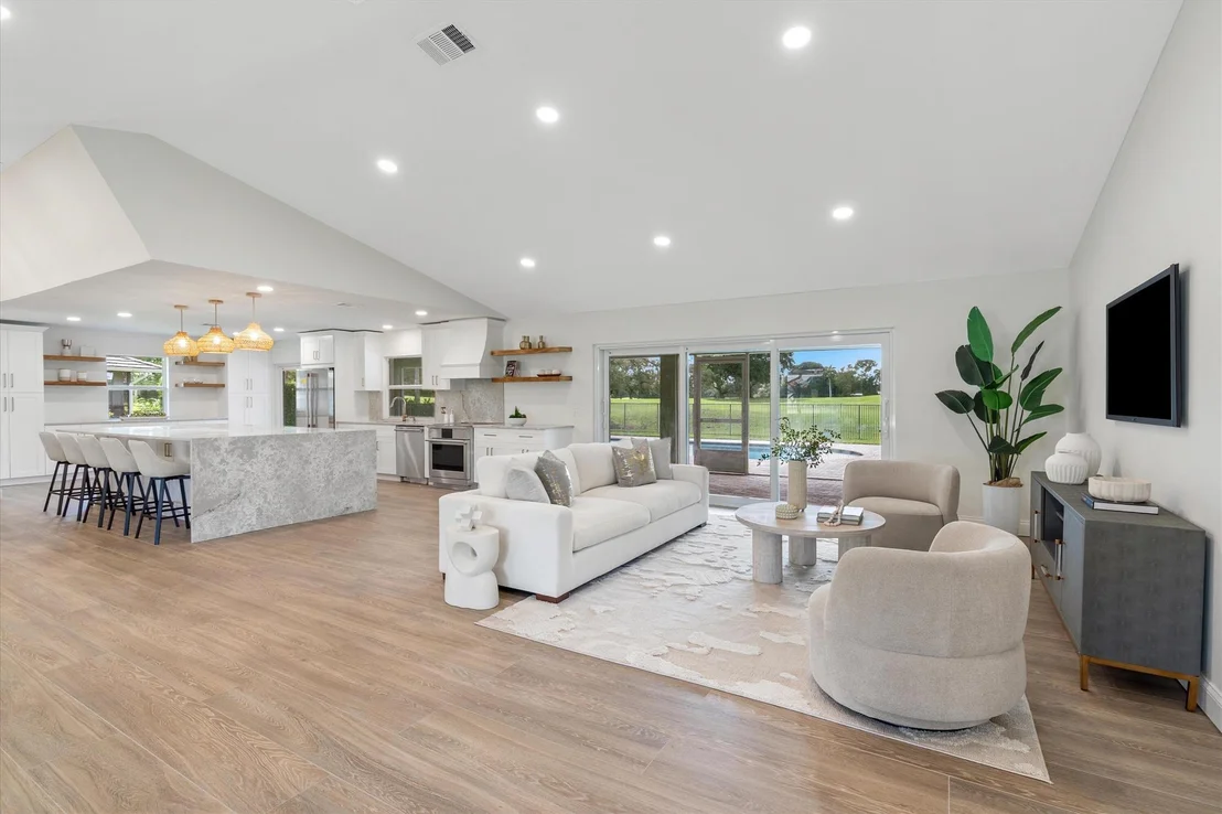 Photo of 1395 Pine Valley Drive