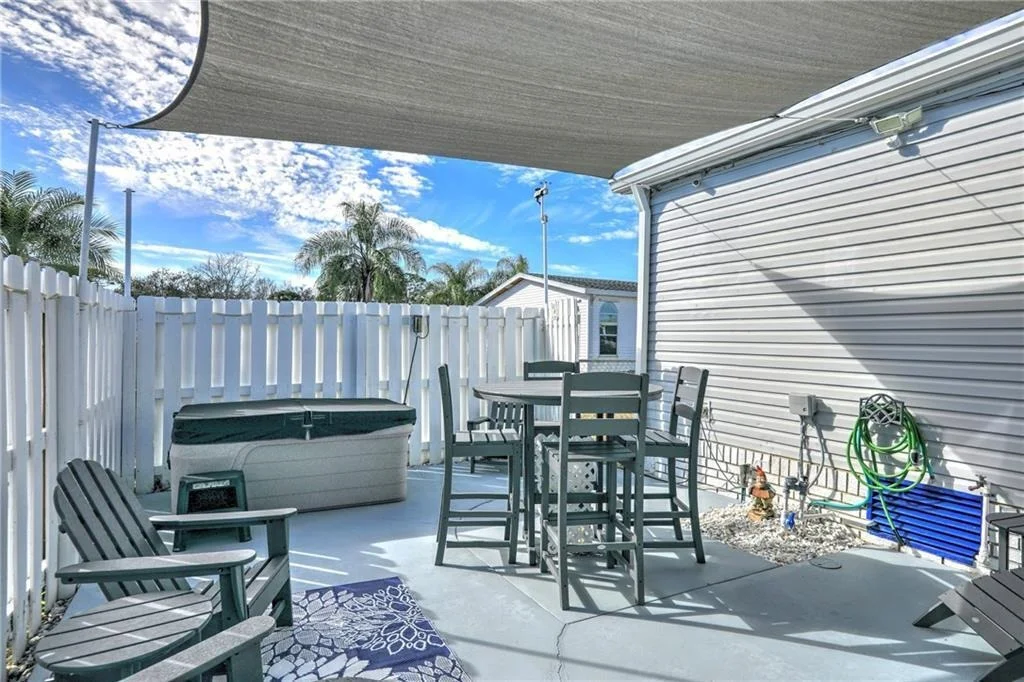 Photo of 809 Lychee Drive