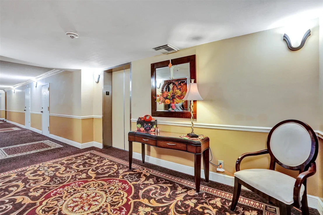 Photo of Unit 708 at 1360 S Ocean Boulevard