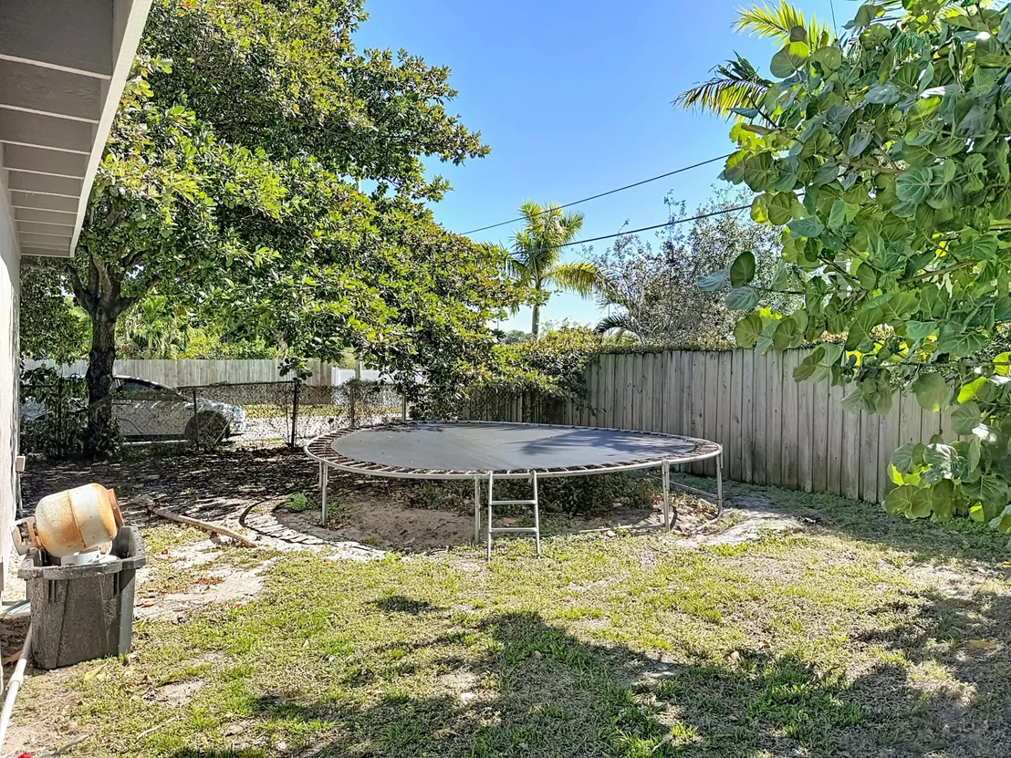Photo of 262 Gulfstream Boulevard