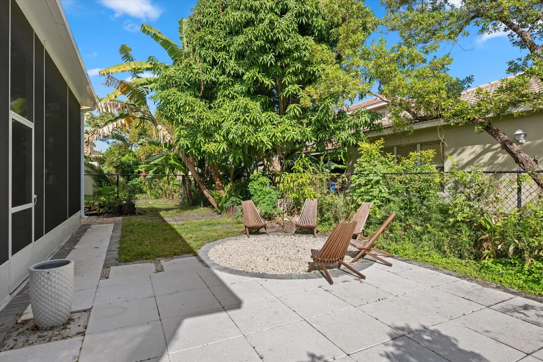 Photo of 1222 Rose Gate Boulevard