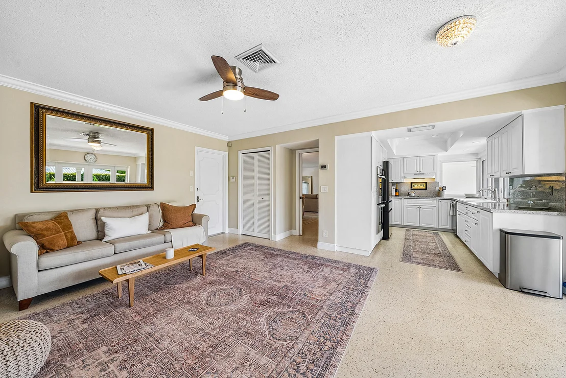 Photo of 670 Elm Tree Lane