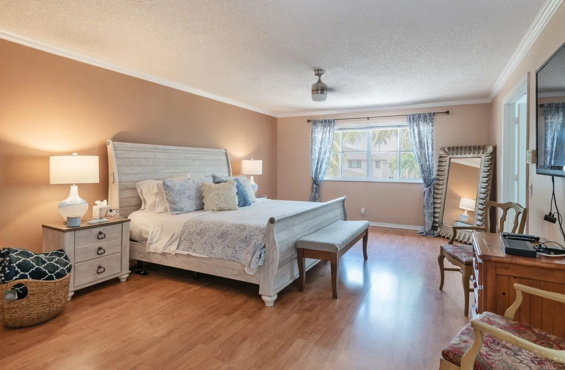 Photo of 804 Crestview Circle