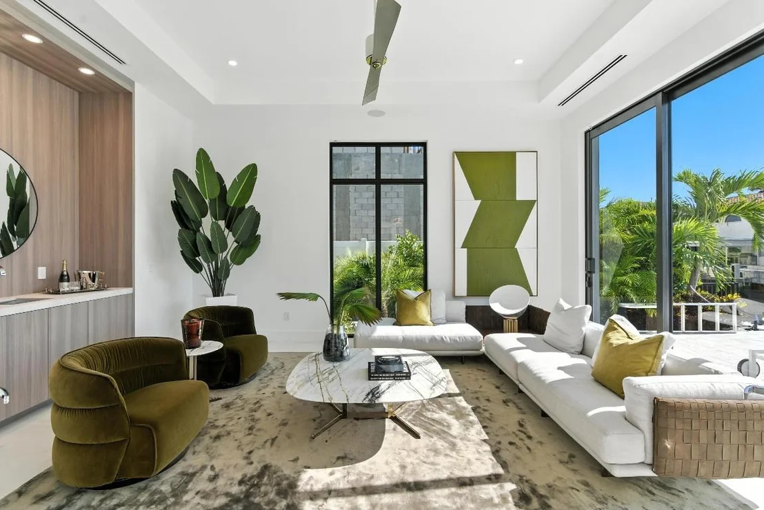 Photo of 700 NE 29th Place