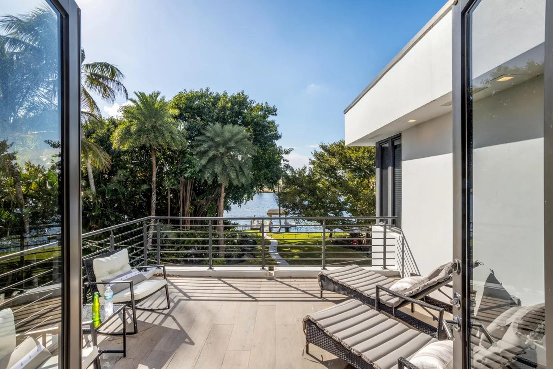 Photo of 1080 Lake Drive