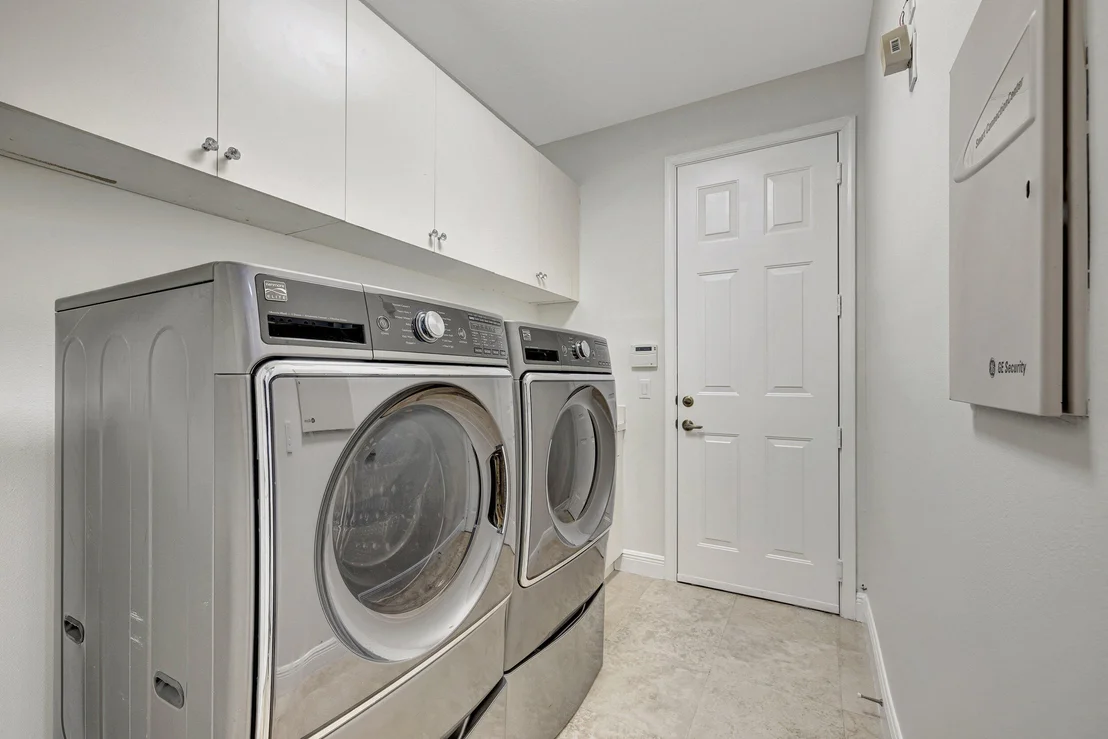 Photo of 9147 Pineville Drive