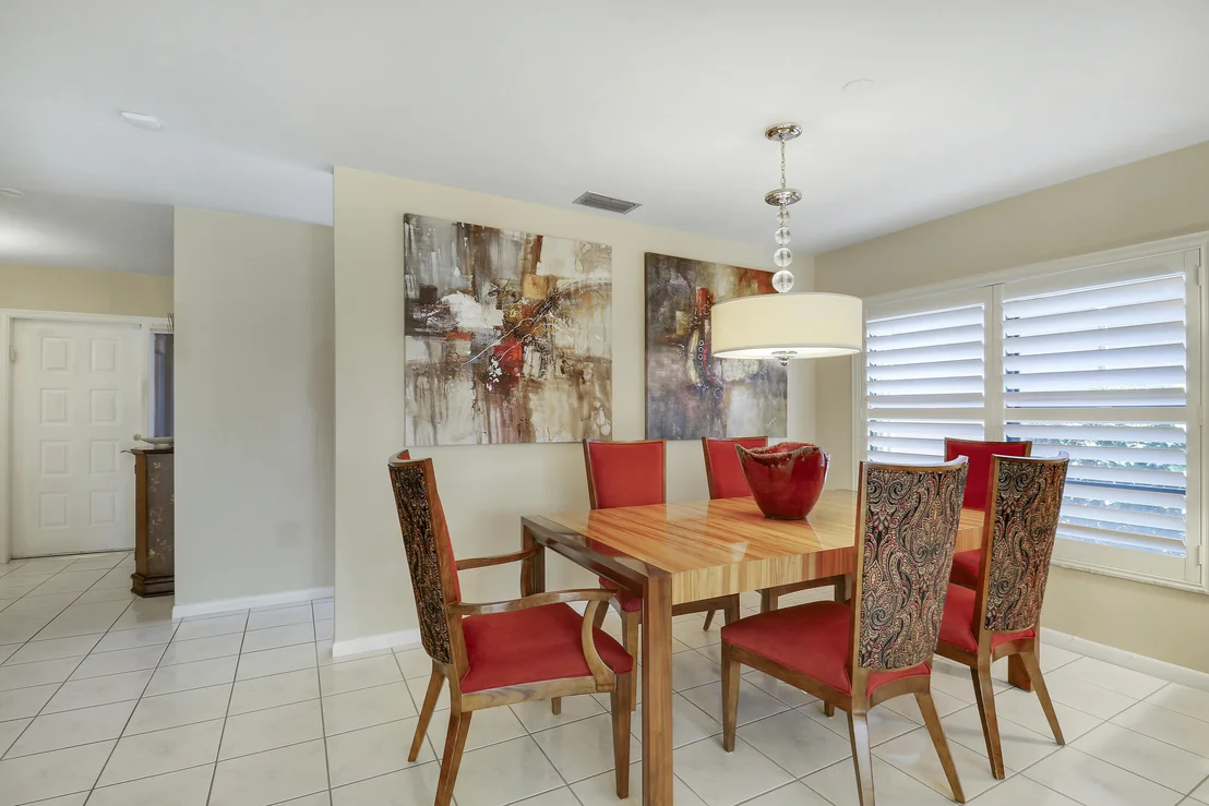 Photo of 5481 Mirror Lakes Boulevard
