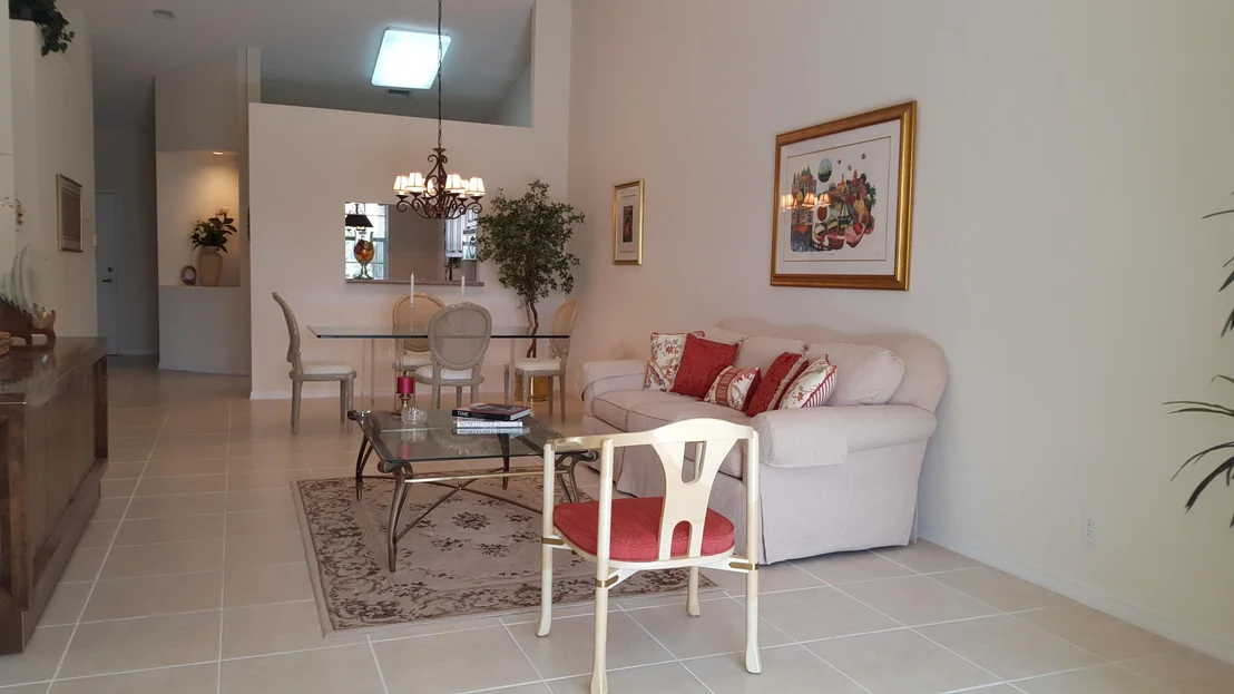 Photo of 6204 Heliconia Road
