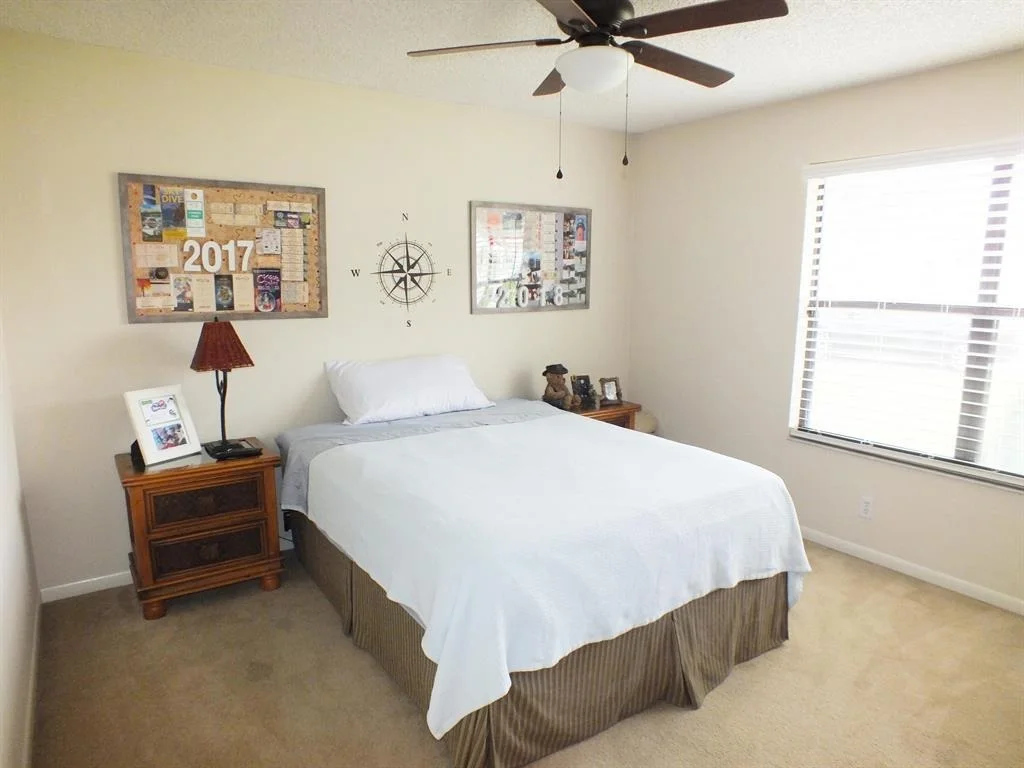 Photo of 115 Laurel Way