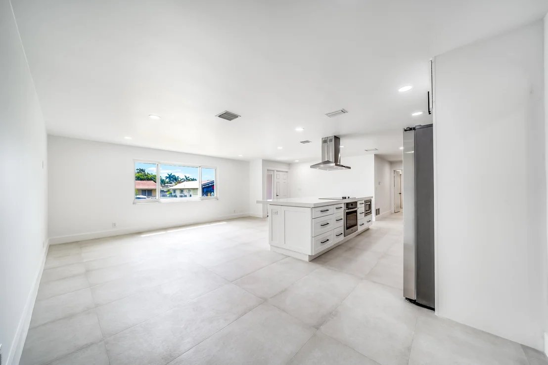 Photo of 4641 NW 5th Lane