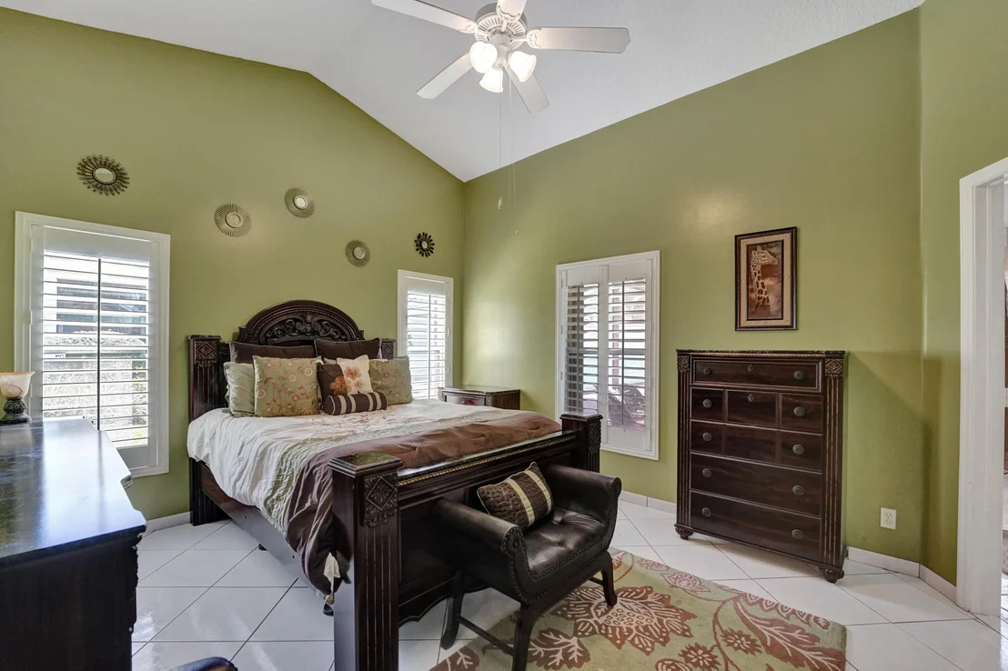 Photo of 165 Harbor Lake Circle
