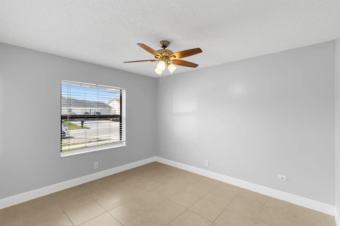 Photo of 5805 Ithaca Circle E