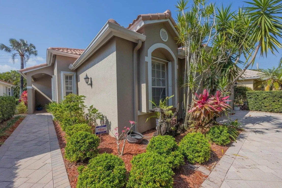 Photo of 5316 Brookview Drive