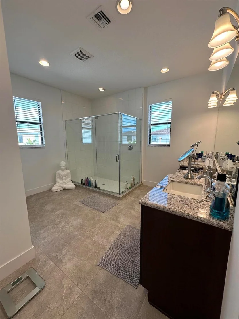 Photo of 4068 Faraday Way