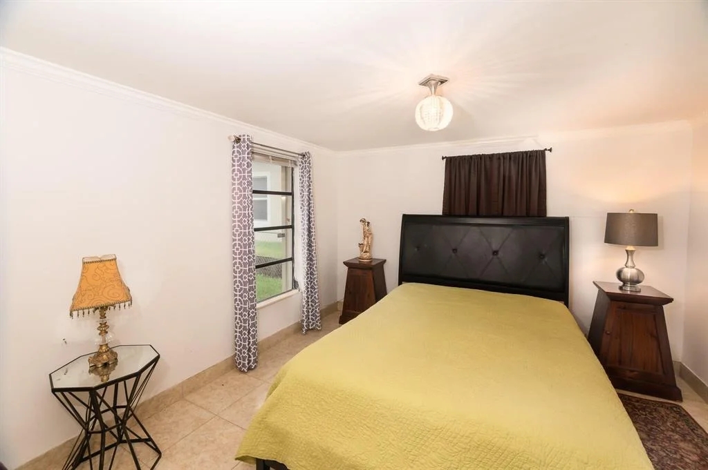 Photo of 1133 Mango Drive