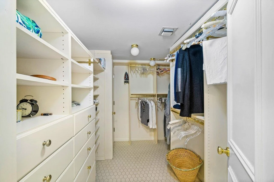 Photo of Unit B505 at 44 Cocoanut Row