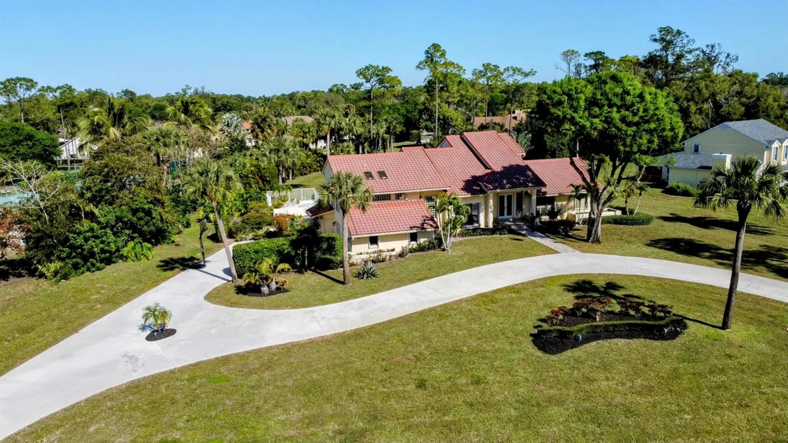 Photo of 13679 Greentree Trail