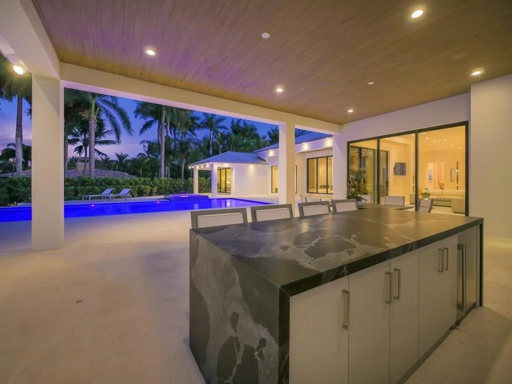 Photo of 5695 Pennock Point Road