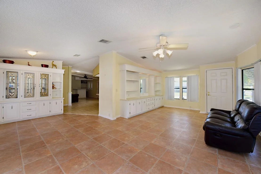 Photo of 550 Tarpon Drive