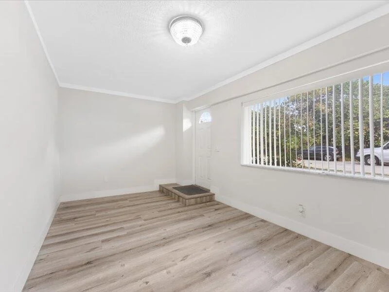 Photo of 311 W Sample Road