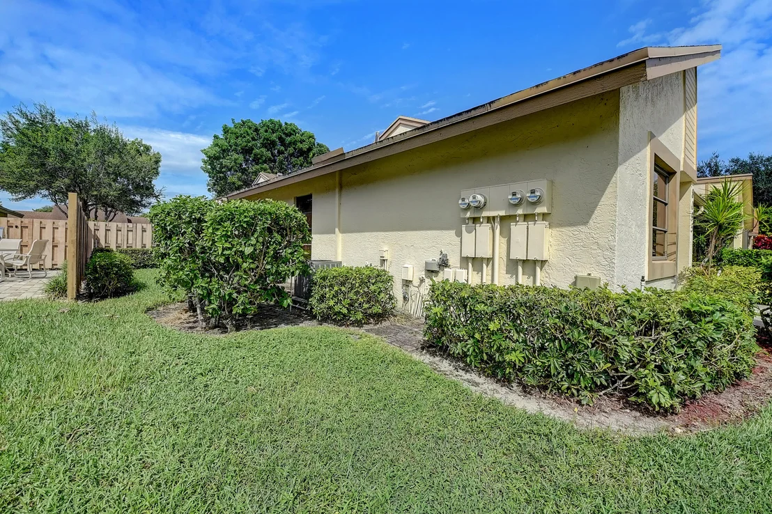 Photo of 8095 Windgate Drive