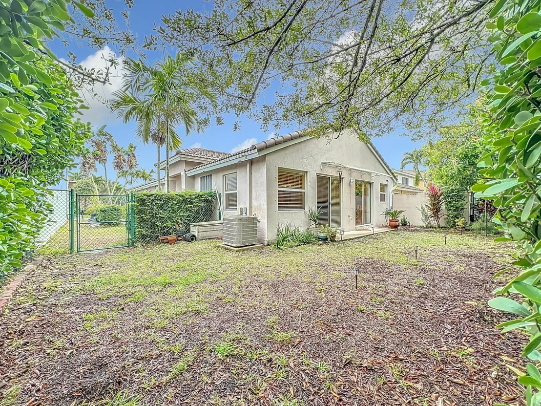 Photo of 6446 Willoughby Circle